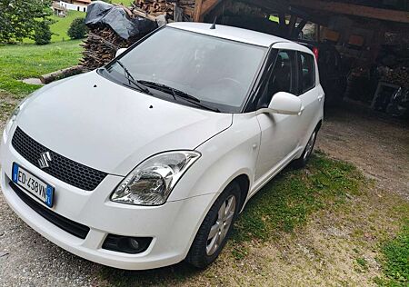 Suzuki Swift 1.3 4x4 Comfort