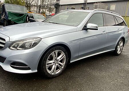 Mercedes-Benz E 220 CDI BlueEfficiency (212.202)