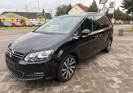 VW Sharan Volkswagen Highline 7SITZER, Scheckheft, 2Hd, AHK