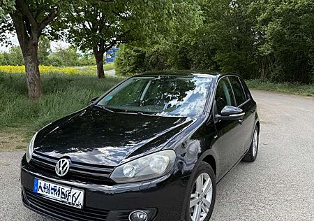 VW Golf Volkswagen 1.6 TDI DPF BlueMotion Technology MATCH