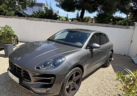 Porsche Macan Turbo PDK