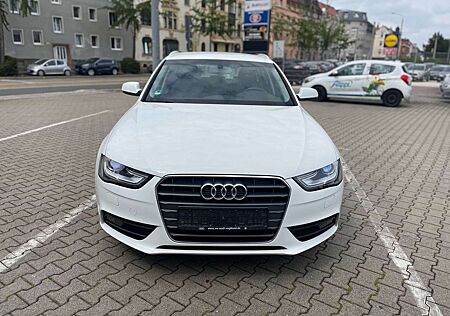 Audi A4 Attraction LED+Xenon Zustand gut