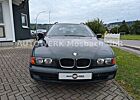 BMW 530 d A Touring/Tüv 07-2025/Ahk/Klimaaut./Pdc/Shz