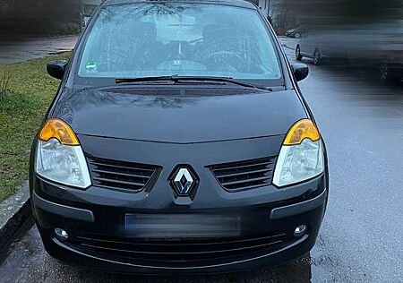 Renault Modus in Germering