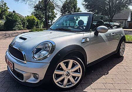 Mini Cooper S Cabrio *NAVI*LEDER*XENON*AC*SITZHEIZUNG