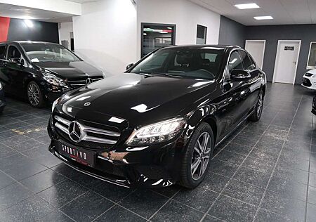 Mercedes-Benz C 300 de Avantgarde/Distro/Burmester/CarPlay/