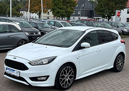 Ford Focus 1.5 EB ST-Line| 8-fach| elektr. Sitze| Temp.