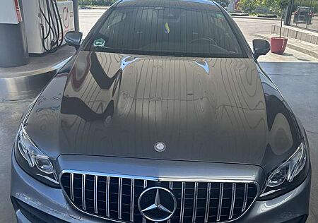 Mercedes-Benz E 300 Coupe 9G-TRONIC AMG Line