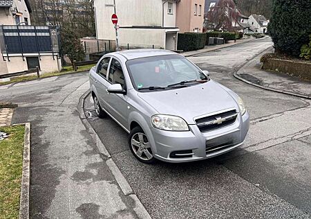 Chevrolet Aveo Stufenheck 1.2 LS