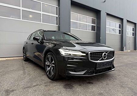 Volvo V60 2.0T4 R Design,LED,Pano,Keyless,Lenkradheiz