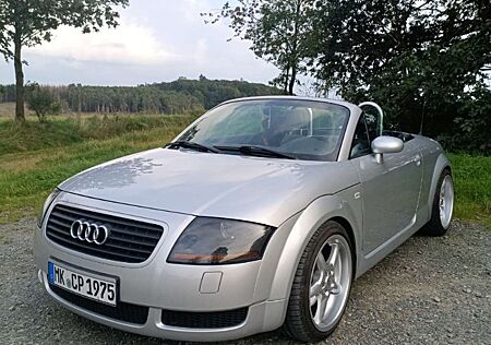 Audi TT Coupe 1.8 T quattro