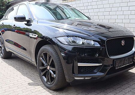 Jaguar F-Pace R-Sport AWD Navi/Meridian/Pano/LED/2.Hand