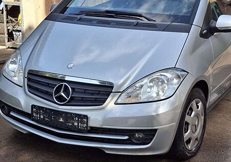 Mercedes-Benz A 160 CDI DPF BlueEFFICIENCY