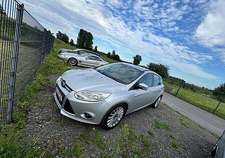 Ford Fiesta Focus 1.6 TDCi. Handy nummer: 0049176306