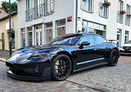 Porsche Taycan Turbo GT Weissach 1033 PS KERAMIK CARBON