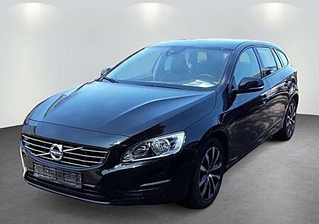 Volvo V60 Kombi Linje Svart AHK GRA Leder Navi PDC SHZ