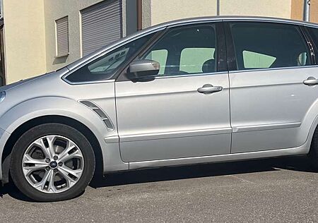 Ford S-Max 2.0 TDCi DPFTitanium