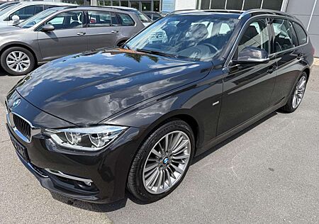 BMW 320 d Touring Luxury Line LED Navi RFK HUD Tempo