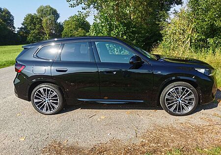 BMW iX1 xDrive30 M Sportpaket