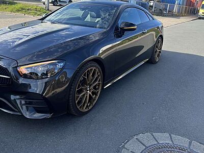 Mercedes-Benz E 200 Coupe AMG LINE BURM/HEAD-UP/MEMO/PANO/KEYLESS