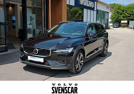 Volvo V60 CC V60 Cross Country Cross Country Ultimate AWD B5 Benzin EU6d HUD Stan