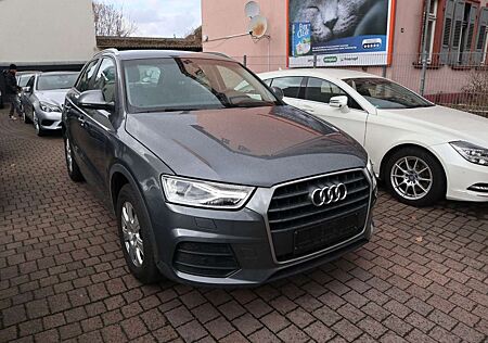 Audi Q3 /Leder/Xenon/AHK/PDC/Scheckheft