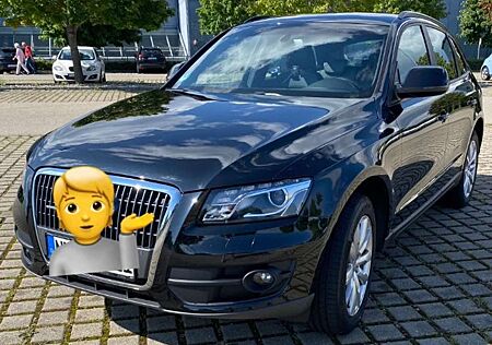 Audi Q5 TDI Quattro, 125KW 170PS 8R AHK Vollleder