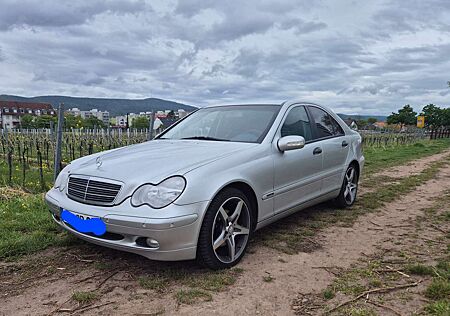 Mercedes-Benz C 180 Classic