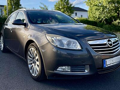 Opel Insignia Insignia 2.0 CDTI Sports Tourer Design Edition