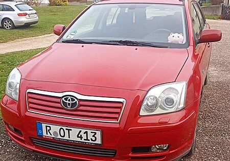 Toyota Avensis 2.0 VVT-i Combi Automatik Executive