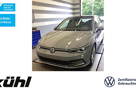 VW Golf Volkswagen VIII 2.0 TDI DSG Style Navi,Pano,Matrix,LM1