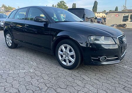Audi A3 1.4 TFSI Ambiente/AUT-GTR/TEM/PDC/SHZ/STH