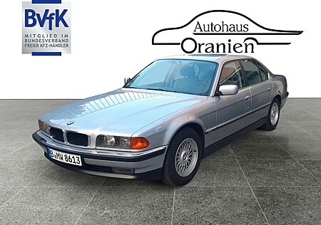BMW 728 i AUTOMATIK,XENON,GARAGENWAGEN