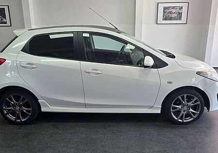 Mazda 2 1.3 Klimaautomatik WR+SR TÜV 11/2026