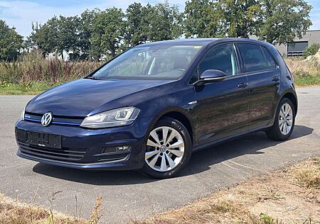 VW Golf Volkswagen VII Lim. 1,6 TDI Bi-Xenon-Navi-Alu-6 gang