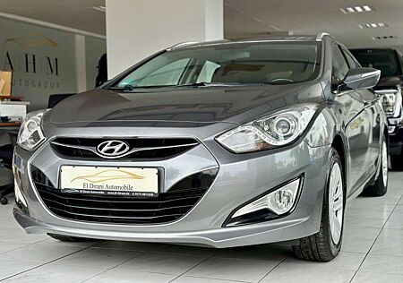 Hyundai i40 cw 1.7 CRDi Anhängerk./Klima/8-fach*/TÜV NEU