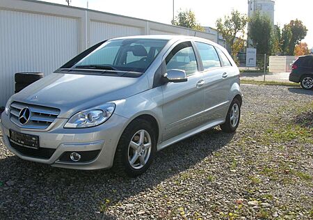 Mercedes-Benz B 180 - Klima - PDC - AHK