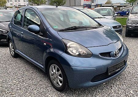 Toyota Aygo CoolBlue. Klima. El Fensterheber. Alufelgen