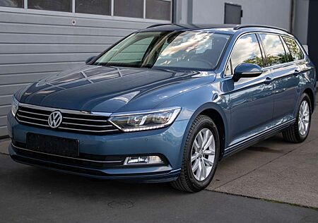 VW Passat Variant Volkswagen 1.6 TDI Comfortline LED / AHK / NAVI / ZAHNR. NEU