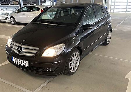 Mercedes-Benz B 200 gebraucht kaufen Mercedes-Benz B 200 (245.233)