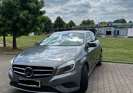 Mercedes-Benz A 180 BlueEfficiency (176.042)