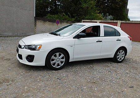 Mitsubishi Lancer Sportback 1.6 ClearTec