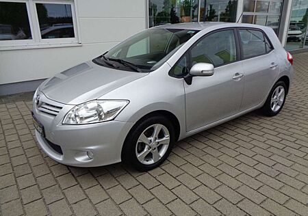 Toyota Auris Travel