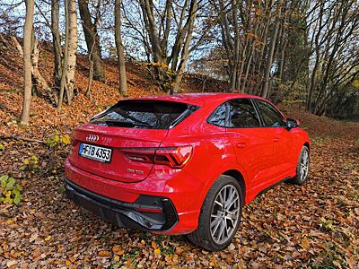 Audi Q3 35 TDI S line Sportback ACC AHK TOTWINKEL
