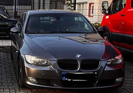 BMW 330i 330