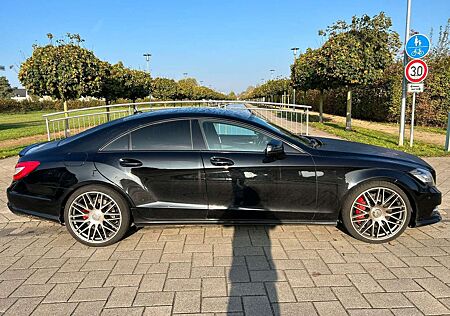 Mercedes-Benz CLS 500 V8