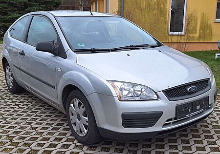 Ford Focus 1,4 Klima