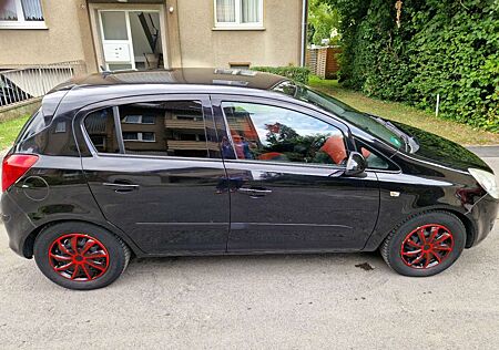 Opel Corsa 1.4 16V Automatik Edition