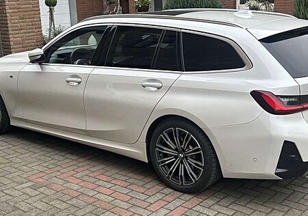 BMW 330d 330 Touring xDrive Aut.