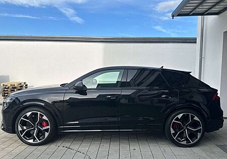 Audi RS Q8 4.0 TFSI quattro